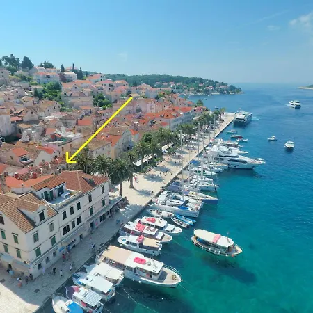 *heart Of The Port Room* Apartment Hvar Town